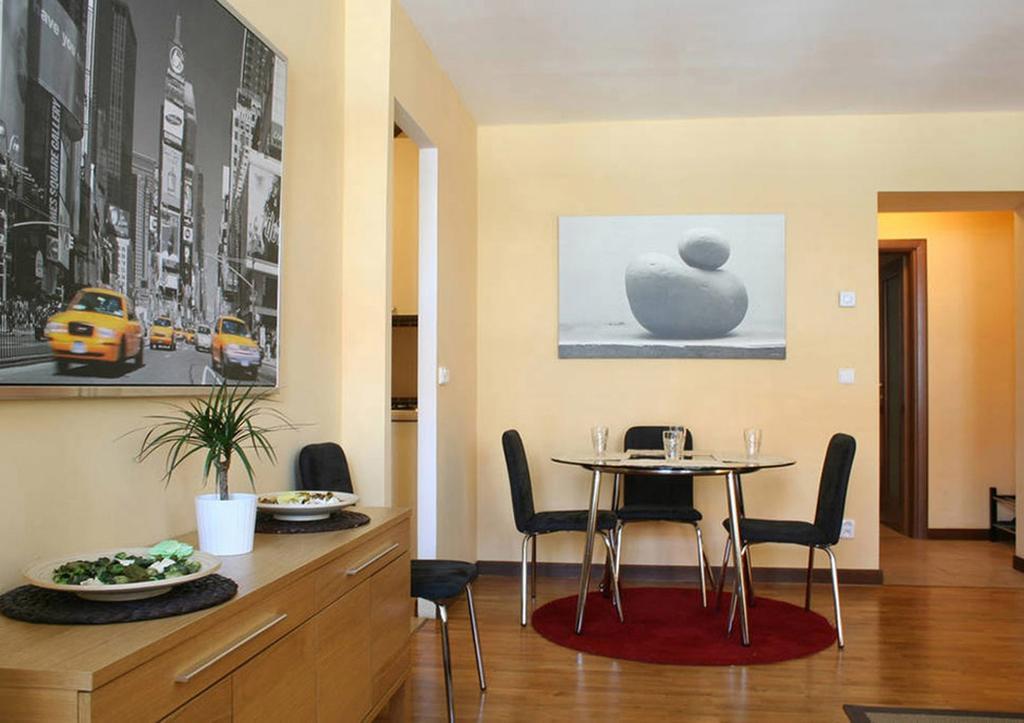 Apartment Slezska 58 Prag Rum bild