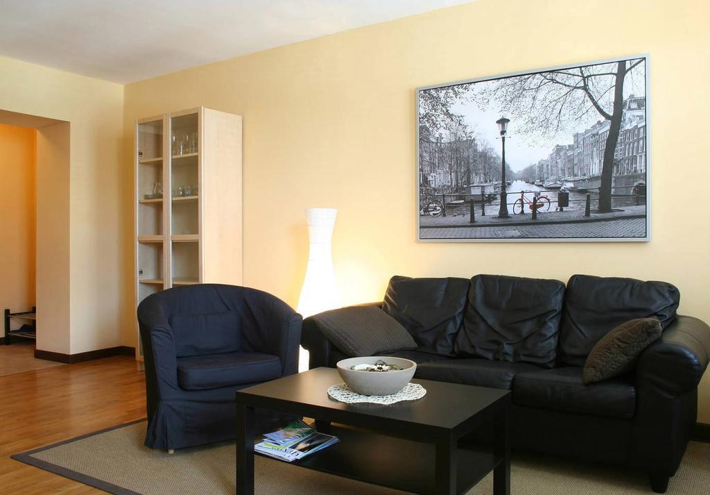 Apartment Slezska 58 Prag Rum bild